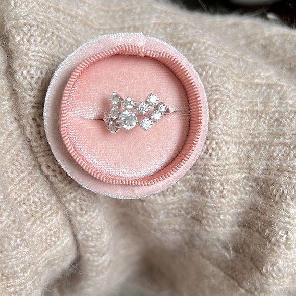 Brilliant cut earth sustainable diamond ring - Picture 9 of 10